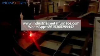 Horno de tratamiento térmico tipo pozo industrial para piezas metálicas: carga vertical
